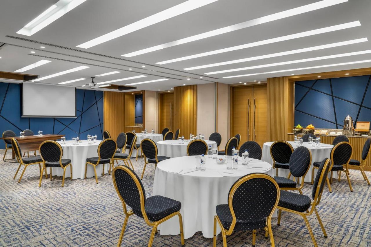 Crowne Plaza Florya Istanbul By Ihg Hotel Exterior foto Meeting room